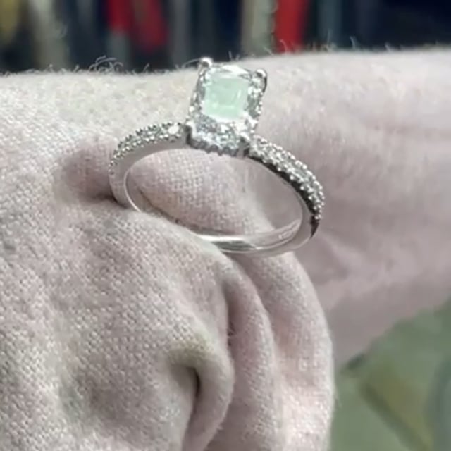 Single Stone & Solitaire Ring